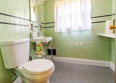 Comfortable Private Rooms In Rochester Exterior photo
